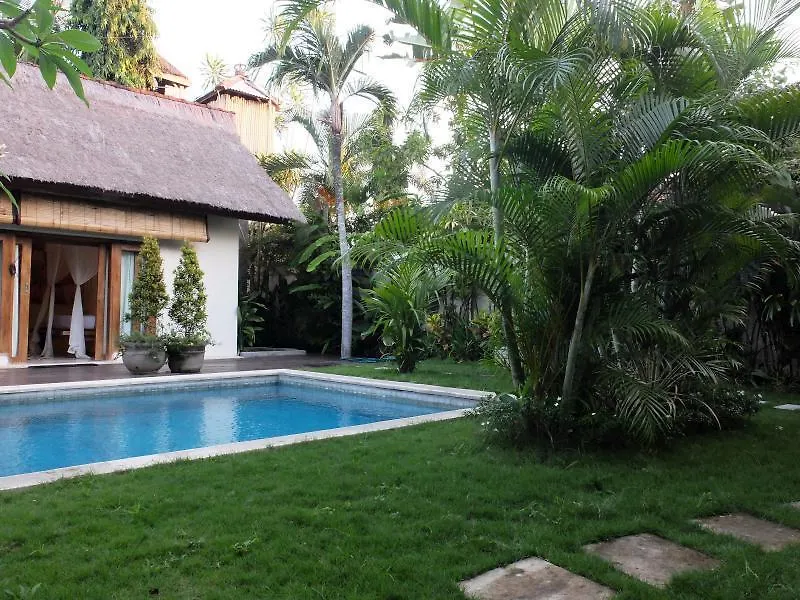 Umah Maya Villa Seminyak 4*,